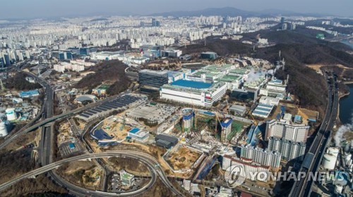 삼성전자, 기흥 반도체 R&D 단지 설비 반입식…"재도약 발판"