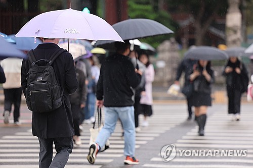 [내일날씨] 전국 구름 많고 곳곳 비…서울 낮 최고 14도