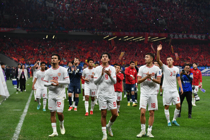 '역대급' 신태용 매직...인도네시아, 사우디 2-0 격파 대이변→월드컵…