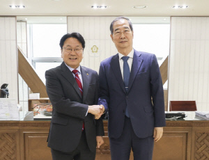 강기정 광주시장, 한총리에게 공항 이전 협의체 재가동 건의