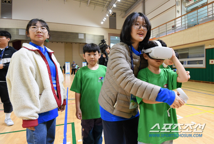 "입문1년반만에 체전銅X30㎏감량" '17세 스쿼시 신성'정수아의 행복 …