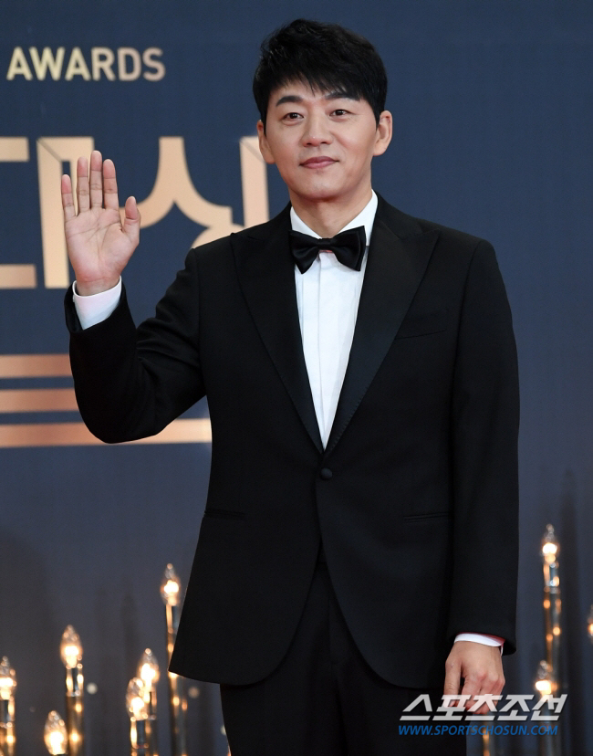 "내일이 안 왔으면" 김승수, '54세'에 결혼 압박컸나...심각한 '우…