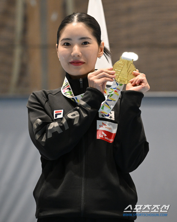 "에페여제의 귀환!"송세라 밴쿠버월드컵 2관왕...女플뢰레는 9년만에 월…