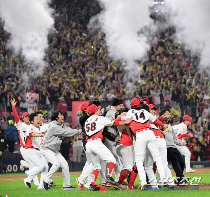 '박찬호냐, 박성한이냐' KBO 후보 공개, 골든글러브 투표 오늘부터 시…