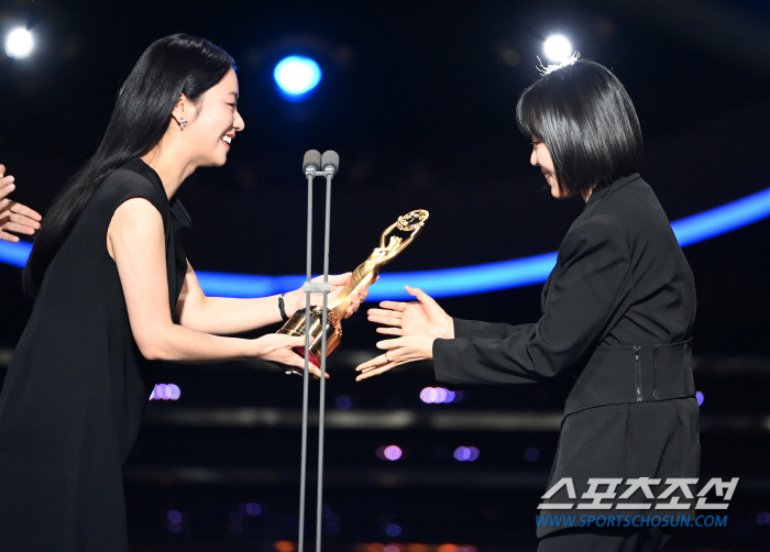 [포토] 이상희, 청룡영화상 여우조연상 수상