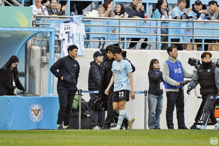 "모든 걸 쏟아붓고 싶었는데…" 대구 원클럽맨의 '뜨거운 눈물'이 설명하…