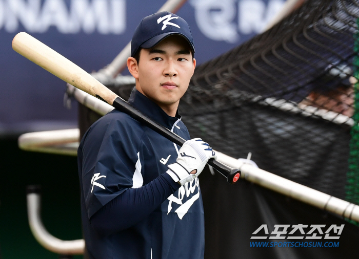 '16홈런' 이적 후 커리어하이! 1살 어린 MVP 보며 배운다 "멋있고…