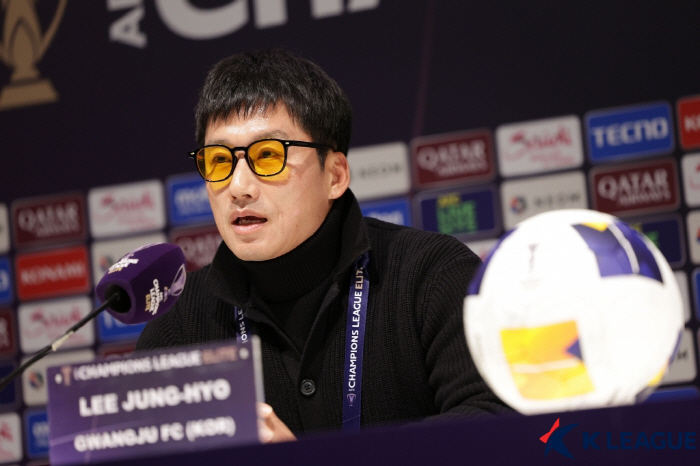 '外人 없이 나서는' 이정효 광주FC 감독 공격 축구 약속 "오스카 상대…