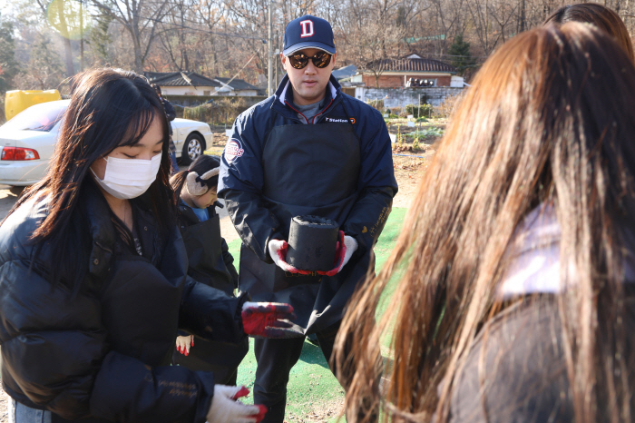 "어린 선수 모아서 간다고?" 이러니 '캡틴' 맡긴다…휴식 반납! '양듀…