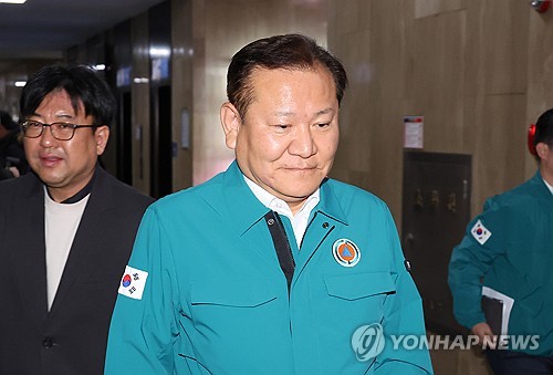 탄핵표결 앞둔 이상민 행안장관 사의…국민 편히 못 모셔 송구