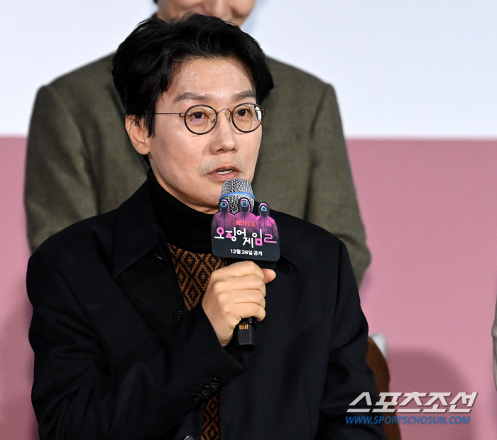 '오징어 게임2' 감독 "시즌1서 치아 8개 빠졌는데, 2개 더…슬프다"