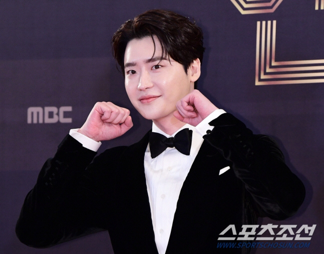 '아이유의 남자' 이종석, 신민아와 '재혼' 한다..."'재혼황후' 제안…