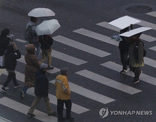 전국 흐리고 곳곳 눈·비…낮 최고 3∼9도