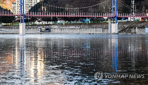 토요일 더 추워…아침엔 영하, 낮에도 10도 밑돌아