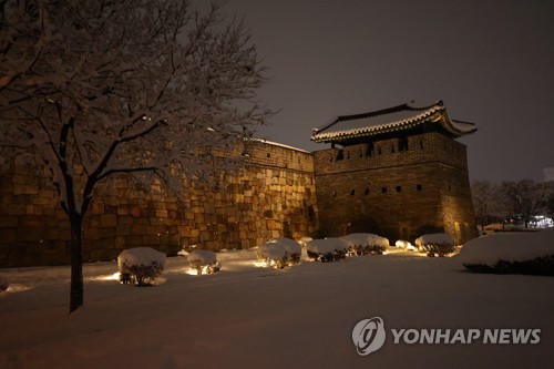 경기남부 곳곳 1∼5㎝ 눈…17일까지 적설 이어져