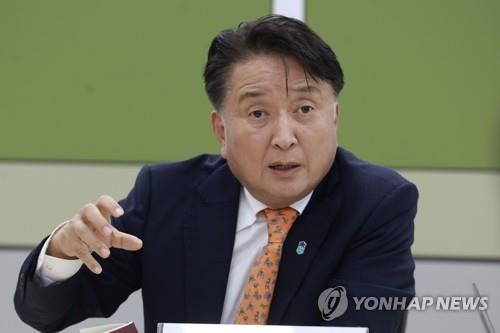 [尹탄핵소추] 김영환 충북지사 "무거운 책임감…도정 안정 최선"