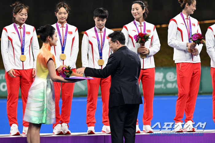 이상현 대한하키협회장 사임 "영원한 하키인,언제어디서나 하키발전 응원"[…