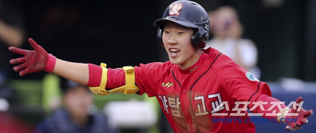 '고교생 천재'→'KBO패스 미국행'→'병역의무 기피자', 점점 꼬여가는…