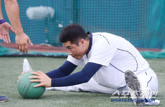 "캐치볼이 전부" 현역 시절 '로봇 외야수', 꿈나무에 심은 바른야구 철…