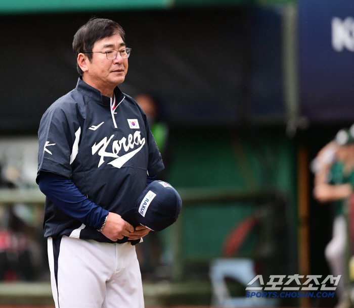 '내년 대회 없다고? 지금 준비해도 늦다' 이제는 성적 절실, 감독도 바…