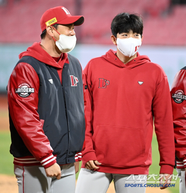 '충격의 탈락 그 후' 김광현의 고백 "팬들께 부탁이라도 하고 싶었다"[…