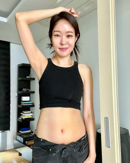 '2세 계획' 미자, 다이어트 성공하고 노출 자신감..'48kg' 잘록 …