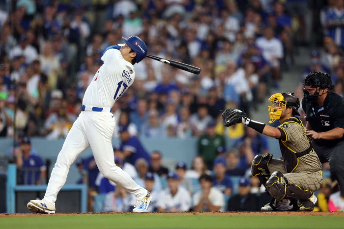 '만찢남=인성갑' MLB 최초 50-50클럽 오타니, 다저스 계약 김혜성…