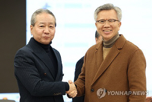 의협 회장 선거 내일 결선투표…김택우·주수호 '강경파' 맞대결