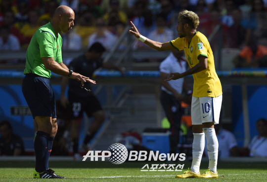 FBL-WC-2014-MATCH49-BRA-CHI