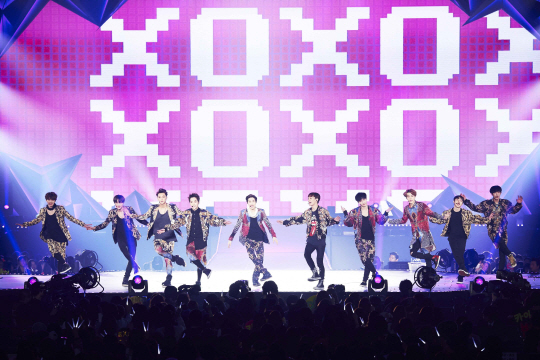 엑소, 日 도쿄 콘서트에 3만6천 관객 몰려. 여전한 인기 입증