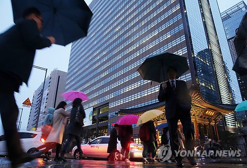 "우산 챙기세요"…전국 흐리고 비·눈