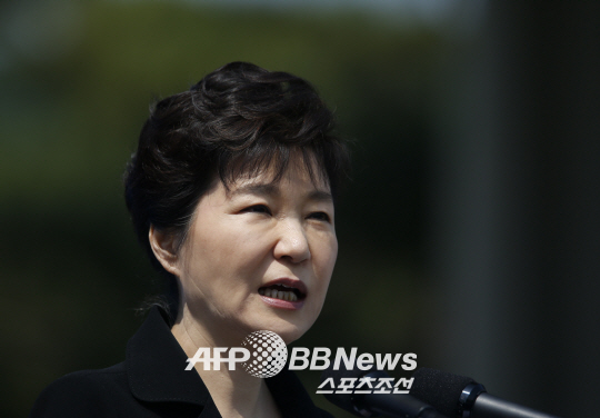 박대통령 지지율 ‘29%’로 급락…취임 이후 최저치 기록