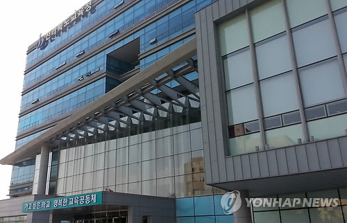 '교단에도 몰카' 고교생이 교사 5명 촬영…영상 유포