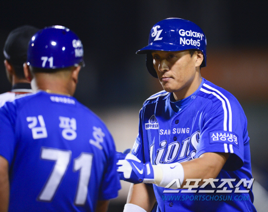 이승엽, 최금강 상대로 시즌 25호 홈런 폭발