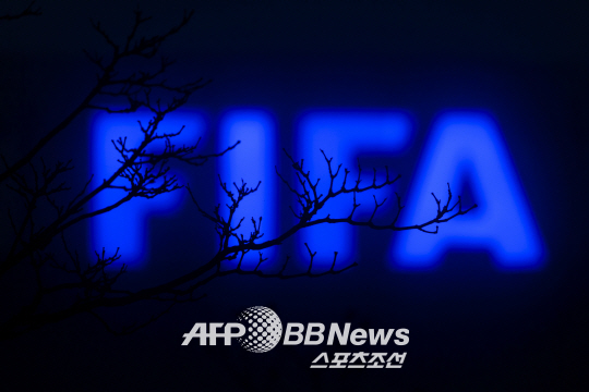 FIFA 전 사무총장, 자격정지 12년 중징계 받는다