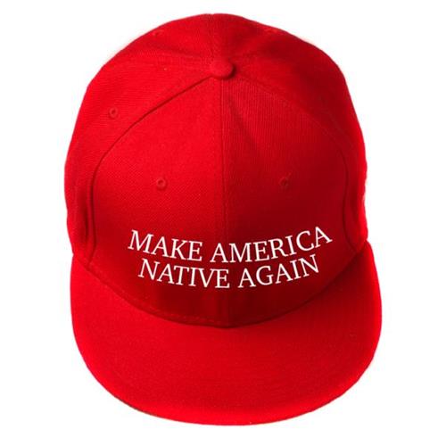'미국을 다시 원주민 것으로' 트럼프 구호 풍자한 모자 화제