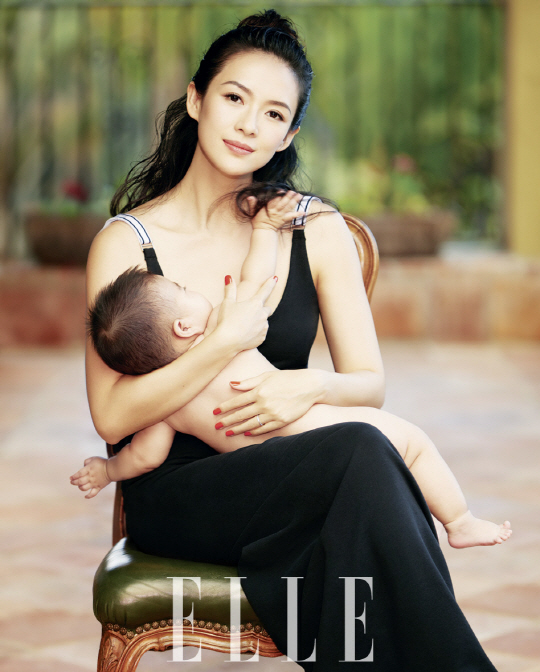 "엄마가 된 여배우"…장쯔이, 불변의 미모 