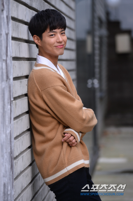  박보검 "교복 입고 청춘물 찍고 싶다"
